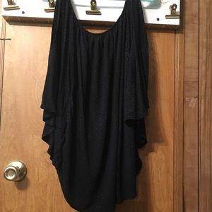 Sz 2x ana Black batwing Top with shimmer Plus